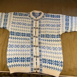 Classic Vintage Norwegian Sweater 100% Wool